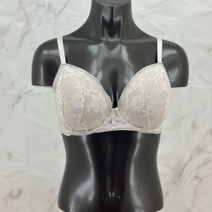 Victoria’s Secret Dream Angels Bra‎ White